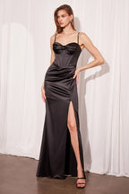 Fitted Dress With A Sweetheart Neckline And Thin Straps-0
