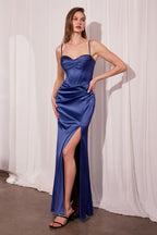 Fitted Dress With A Sweetheart Neckline And Thin Straps-10